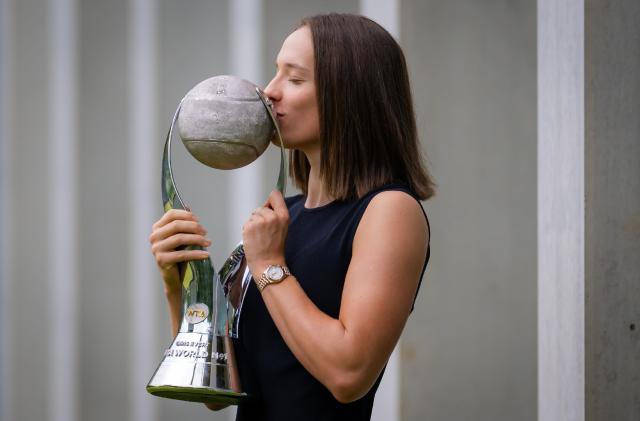 开云网站-斯瓦泰克成为第15位年终第一 小威后她最具统治力